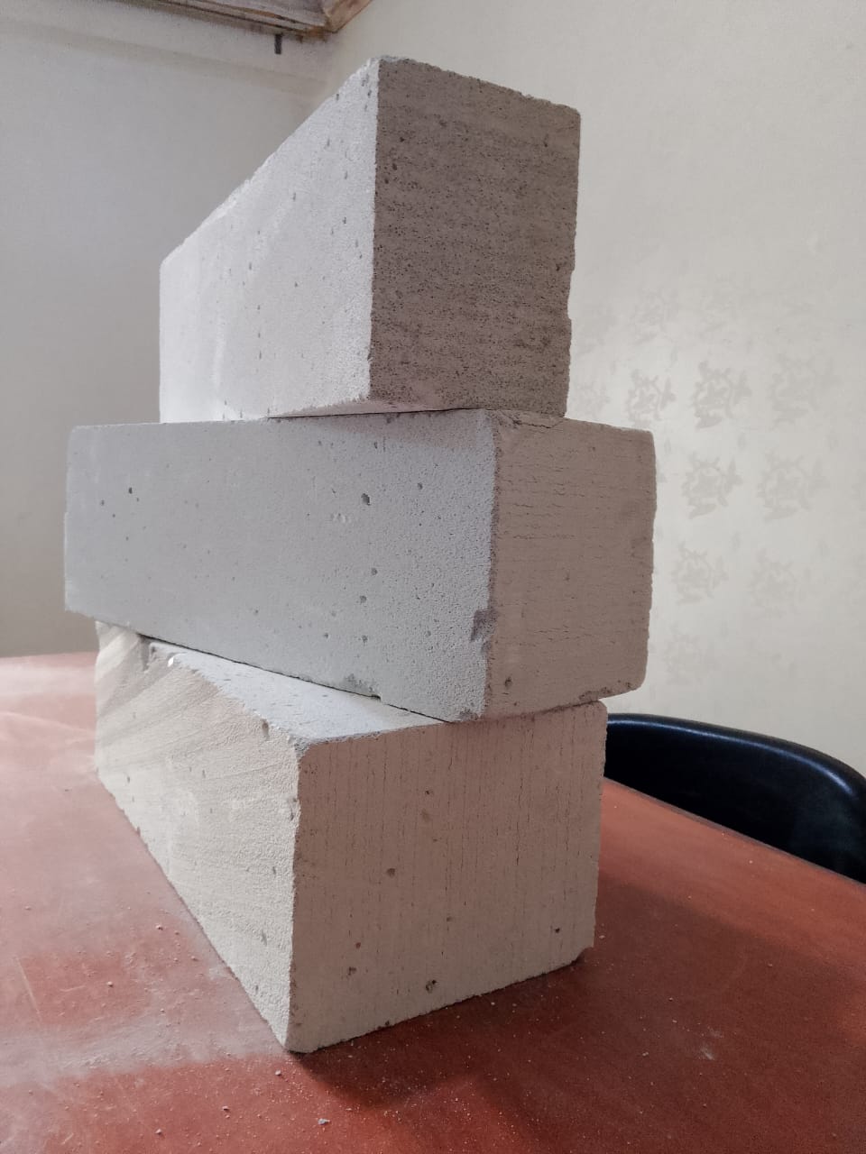 الطوب الابيض الخفافي